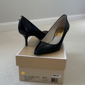Michael Michael Kors, Black Patent Leather Kitten Heel Pumps, 7M